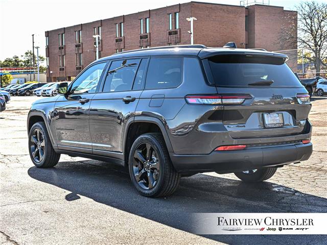 2023 Jeep Grand Cherokee L Laredo (Stk: U21351) in Burlington - Image 4 of 31