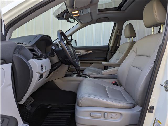2016 Honda Pilot EX-L Navi (Stk: B09692) in North Cranbrook - Image 9 of 15