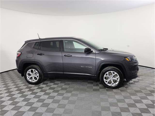 2024 Jeep Compass Sport (Stk: L622) in Calgary - Image 6 of 22