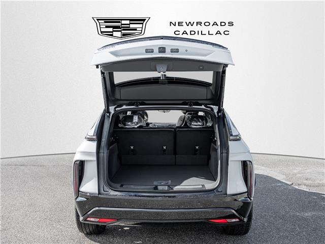 2026 Cadillac LYRIQ Premium Sport (Stk: Z303682) in Newmarket - Image 8 of 32