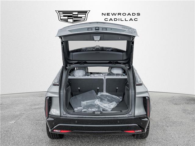 2026 Cadillac LYRIQ Premium Sport (Stk: Z301643) in Newmarket - Image 8 of 32