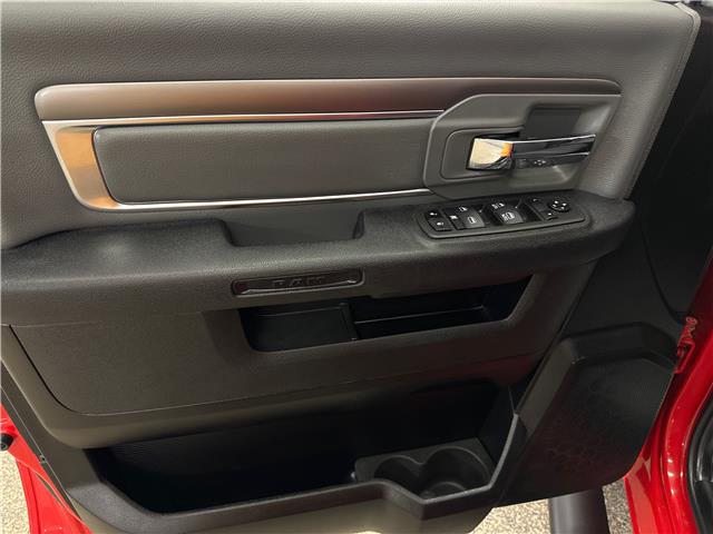 2022 RAM 1500 Classic SLT (Stk: 43041J) in Belleville - Image 12 of 26