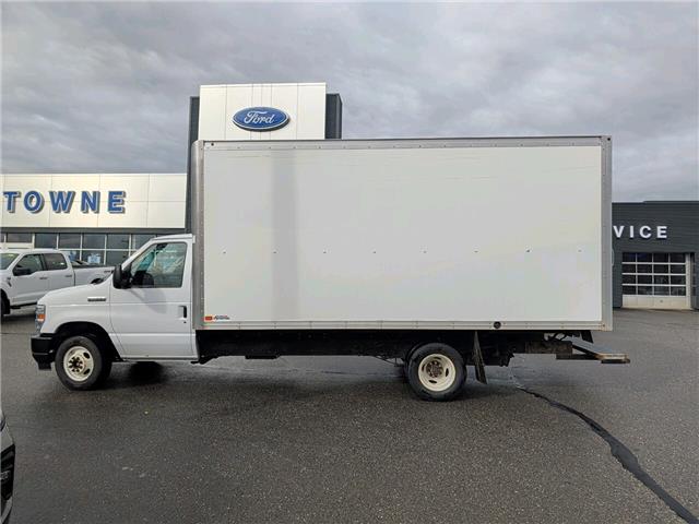 2023 Ford E-450 Cutaway Base (Stk: 24294) in Miramichi - Image 2 of 13
