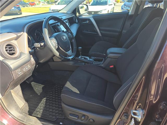 2018 Toyota RAV4 XLE (Stk: 2601A) in Sarnia - Image 5 of 6