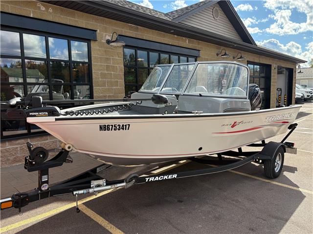 2019 Tracker Boats Pro Guide V-16 WT  (Stk: B-18A919) in Moncton - Image 3 of 20
