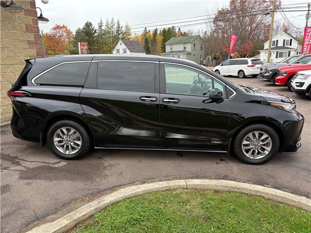 2021 Toyota Sienna XLE 8-Passenger (Stk: A-052644) in Moncton - Image 7 of 20 2021 Toyota Sienna XLE 8-Passenger (Stk: A-052644) in Moncton - Image 7 of 20