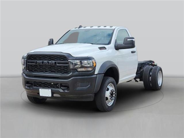 2024 RAM 5500 Chassis Tradesman/SLT (Stk: T8402) in Toronto - Image 1 of 1
