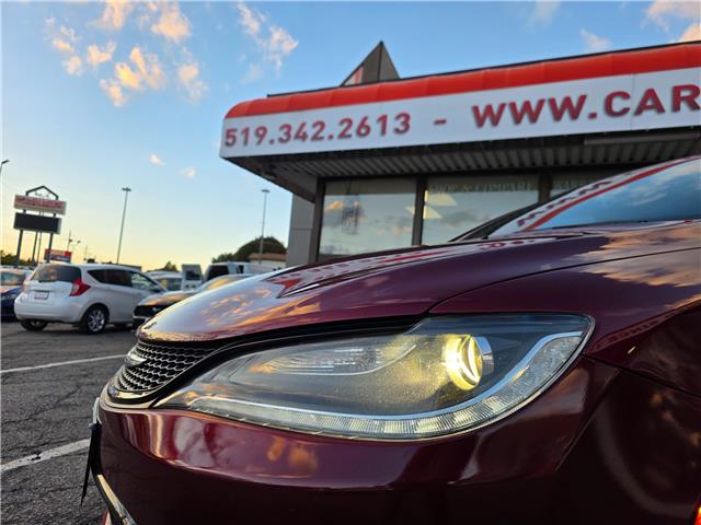 2015 Chrysler 200 S (Stk: 2510532) in Waterloo - Image 9 of 25