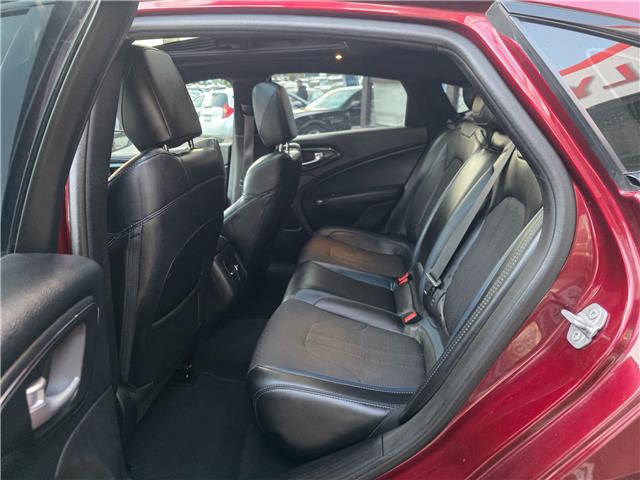 2015 Chrysler 200 S (Stk: 2510532) in Waterloo - Image 22 of 25