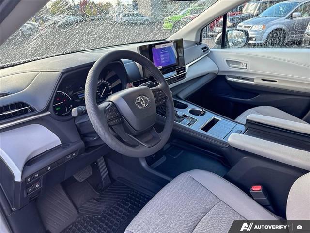 2025 Toyota Sienna LE 8-Passenger (Stk: 164170) in London - Image 11 of 21