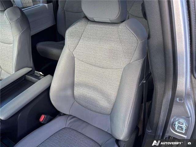 2025 Toyota Sienna LE 8-Passenger (Stk: 164170) in London - Image 17 of 21