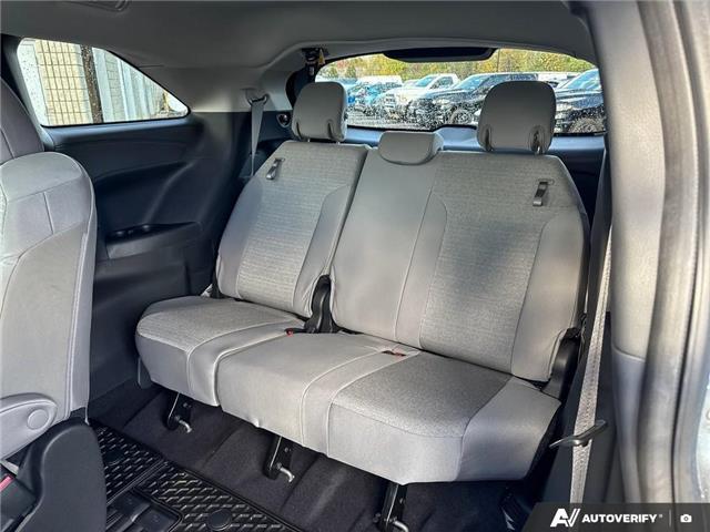 2025 Toyota Sienna LE 8-Passenger (Stk: 164170) in London - Image 19 of 21