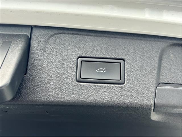 2024 Volkswagen Atlas 2.0 TSI Comfortline (Stk: CVWP9513) in Cambridge - Image 7 of 19