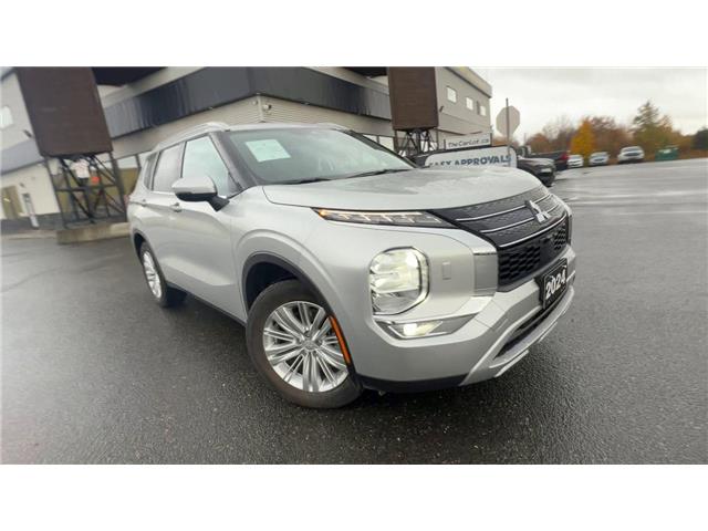2024 Mitsubishi Outlander SE (Stk: 25582) in Sudbury - Image 2 of 25