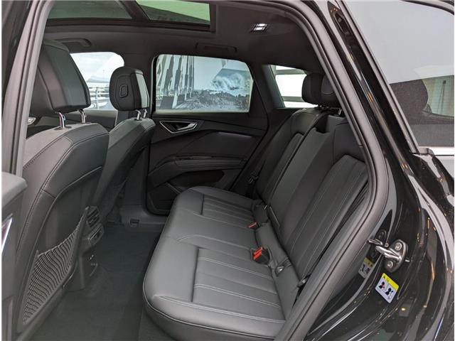 2026 Audi Q4 e-tron 55 (Stk: 184659) in Oakville - Image 6 of 10