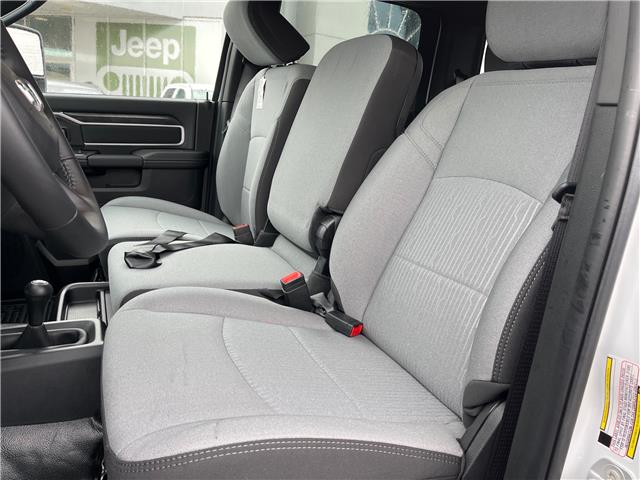 2024 RAM 5500 Chassis Tradesman/SLT/Laramie/Limited (Stk: 24-871) in Sarnia - Image 16 of 34