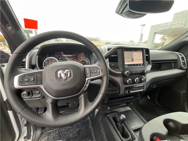2024 RAM 5500 Chassis Tradesman/SLT/Laramie/Limited (Stk: 24-871) in Sarnia - Image 22 of 34