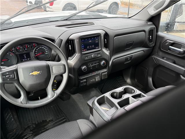 2022 Chevrolet Silverado 2500HD Custom (Stk: 24630) in Pembroke - Image 15 of 22 2022 Chevrolet Silverado 2500HD Custom (Stk: 24630) in Pembroke - Image 15 of 22