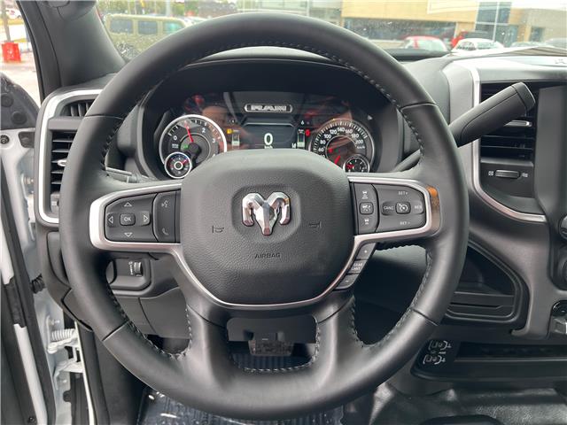 2024 RAM 5500 Chassis Tradesman/SLT/Laramie/Limited (Stk: 24-871) in Sarnia - Image 25 of 34