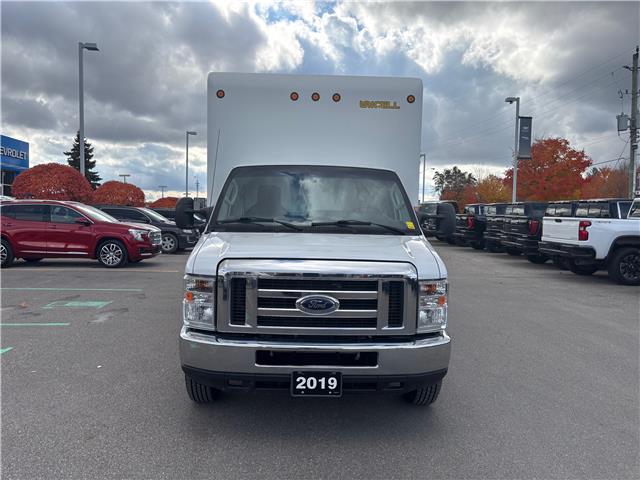 2019 Ford E-450 Cutaway Base (Stk: U8993A) in Uxbridge - Image 2 of 20