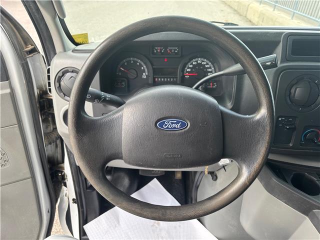 2019 Ford E-450 Cutaway Base (Stk: U8993A) in Uxbridge - Image 10 of 20