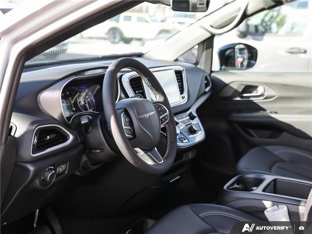 2026 Chrysler Grand Caravan SXT (Stk: T8003) in Welland - Image 13 of 27
