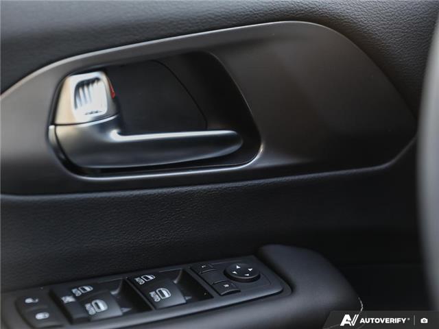 2026 Chrysler Grand Caravan SXT (Stk: T8002) in Welland - Image 17 of 27