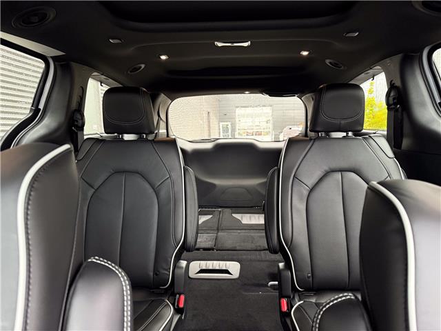 2026 Chrysler Pacifica Limited (Stk: 26046) in London - Image 15 of 29