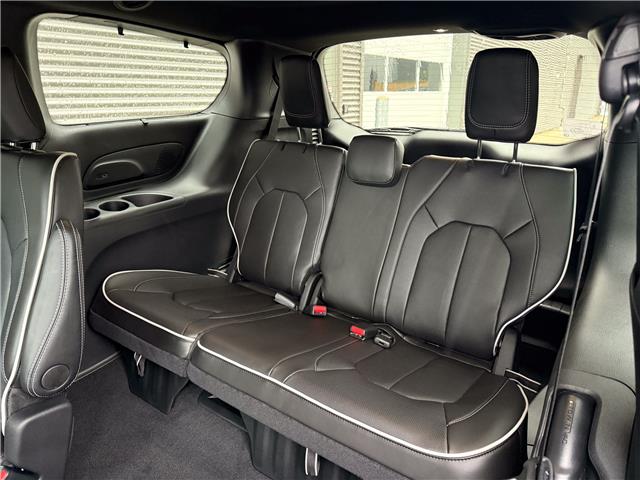 2026 Chrysler Pacifica Limited (Stk: 26046) in London - Image 13 of 29