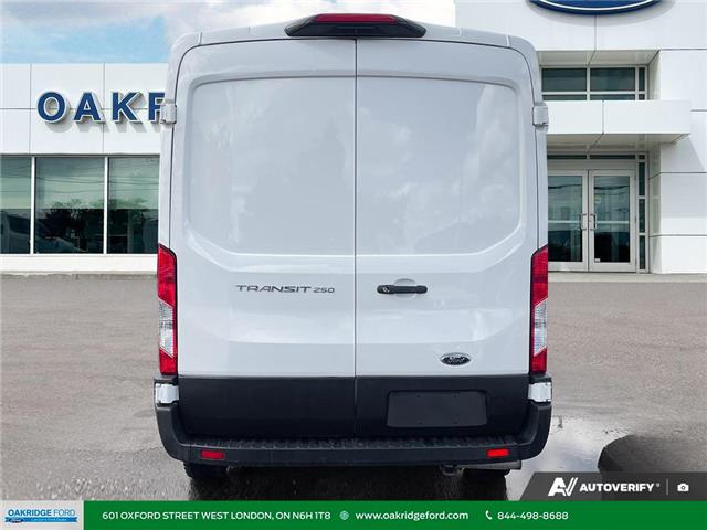 2023 Ford Transit-250 Cargo Base (Stk: U16532) in London - Image 6 of 28