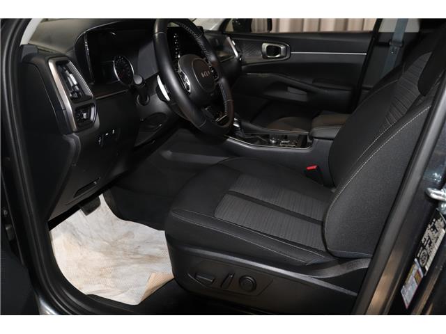 2023 Kia Sorento 2.5T X-Line (Stk: 25294) in Edmonton - Image 10 of 25