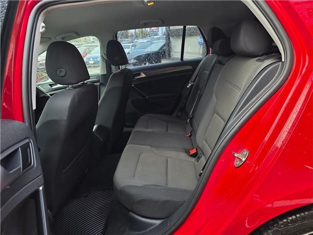 2018 Volkswagen Golf 1.8 TSI Trendline (Stk: 2510536) in Waterloo - Image 17 of 20