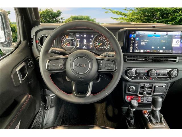 2024 Jeep Wrangler Rubicon (Stk: P38832A) in Vancouver - Image 5 of 35