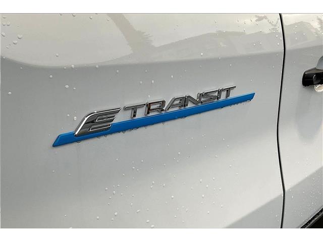 2025 Ford E-Transit-350 Cargo Base (Stk: 25TR6388) in Vancouver - Image 12 of 14