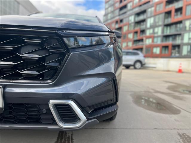 2023 Honda CR-V Hybrid Touring (Stk: AP5365) in Toronto - Image 2 of 25
