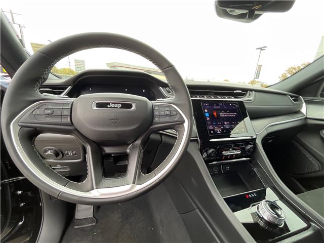 2025 Jeep Grand Cherokee L Laredo (Stk: 25-423) in Sarnia - Image 12 of 24 2025 Jeep Grand Cherokee L Laredo (Stk: 25-423) in Sarnia - Image 12 of 24