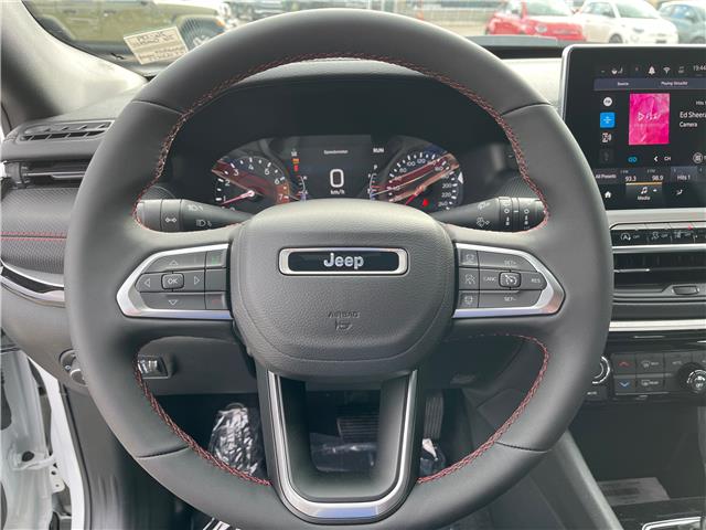 2026 Jeep Compass Trailhawk (Stk: 26-139) in Sarnia - Image 14 of 21