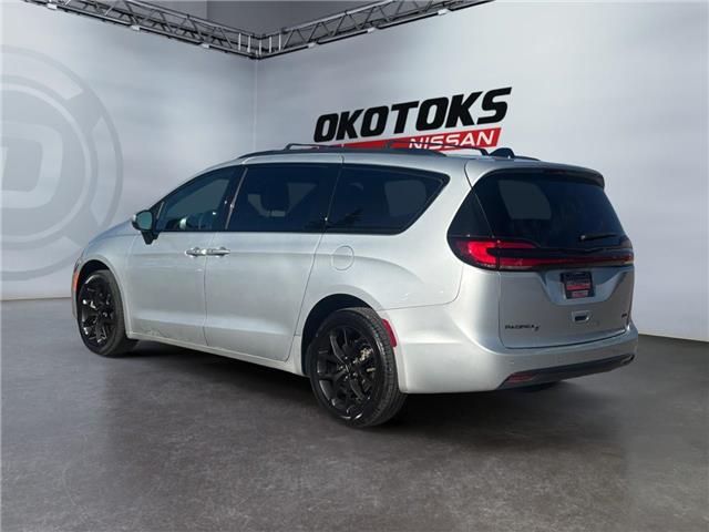 2023 Chrysler Pacifica Touring-L (Stk: 20284) in Okotoks - Image 3 of 16