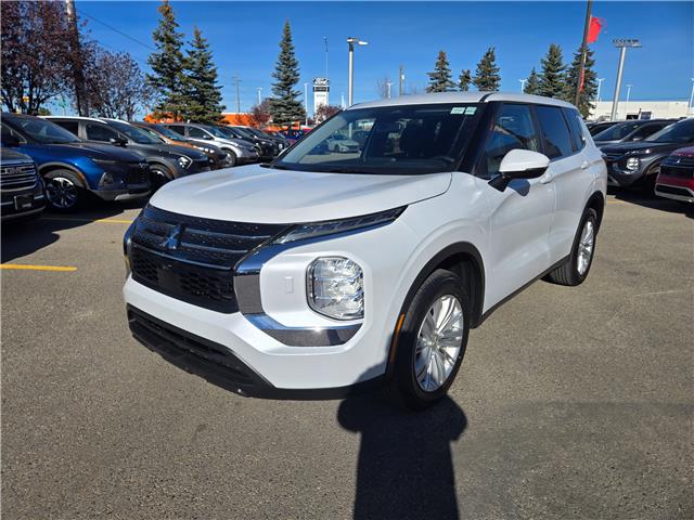 2024 Mitsubishi Outlander ES (Stk: 8900) in Calgary - Image 3 of 25 2024 Mitsubishi Outlander ES (Stk: 8900) in Calgary - Image 3 of 25