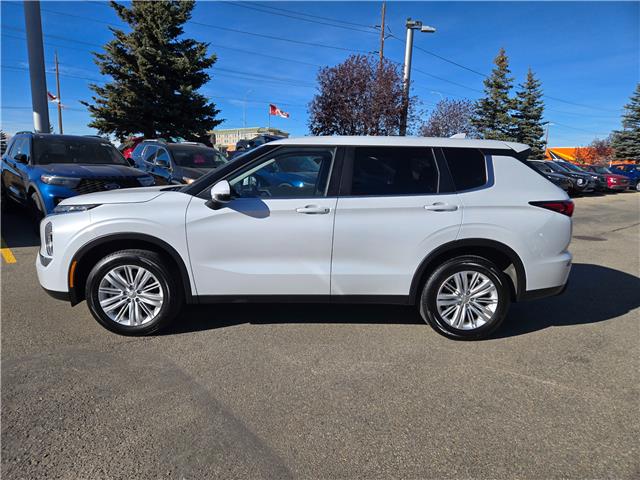 2024 Mitsubishi Outlander ES (Stk: 8900) in Calgary - Image 4 of 25 2024 Mitsubishi Outlander ES (Stk: 8900) in Calgary - Image 4 of 25