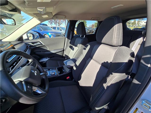2024 Mitsubishi Outlander ES (Stk: 8900) in Calgary - Image 16 of 25 2024 Mitsubishi Outlander ES (Stk: 8900) in Calgary - Image 16 of 25