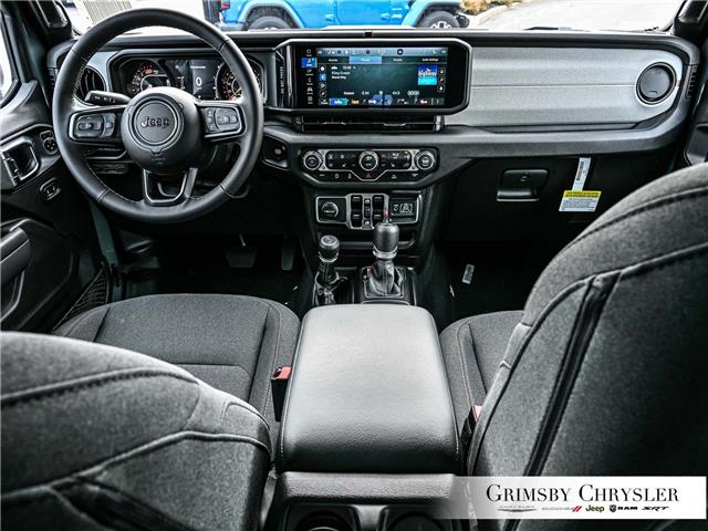 2026 Jeep Wrangler Sport (Stk: N26042) in Grimsby - Image 20 of 31