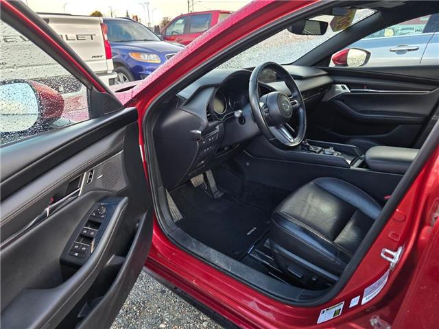 2019 Mazda Mazda3 Sport GT (Stk: 25605A) in Rouyn-Noranda - Image 7 of 11