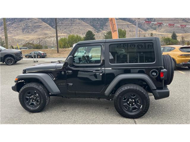 2026 Jeep Wrangler Sport (Stk: TT016) in Kamloops - Image 5 of 23