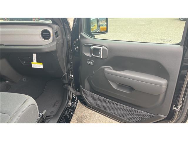 2026 Jeep Wrangler Sport (Stk: TT016) in Kamloops - Image 11 of 23