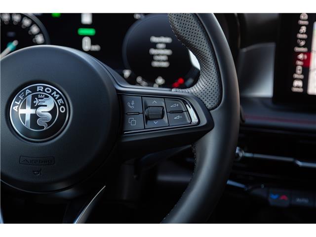 2025 Alfa Romeo Tonale PHEV Tributo (Stk: 25018) in London - Image 17 of 37