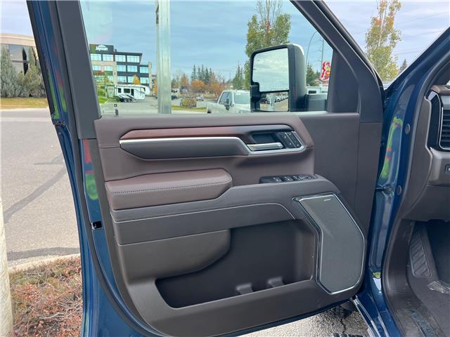 2026 GMC Sierra 3500HD Denali (Stk: TF142756) in Calgary - Image 20 of 24