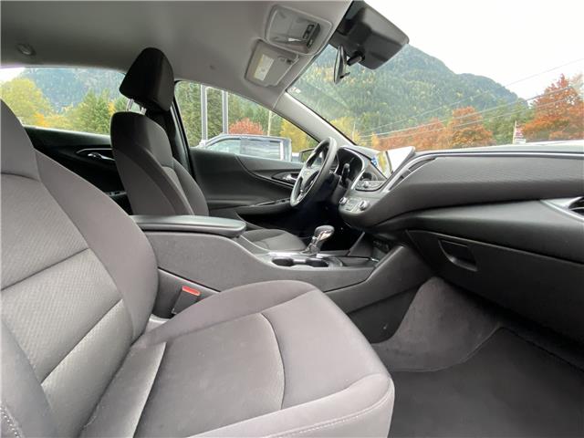 2023 Chevrolet Malibu 1LT (Stk: 5U029) in Hope - Image 12 of 13