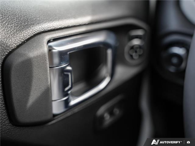 2026 Jeep Wrangler Sport (Stk: T1008) in Hamilton - Image 17 of 26