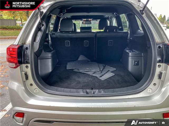 2022 Mitsubishi Outlander Plug-In Hybrid Black Edition (Stk: 616955) in North Vancouver - Image 10 of 23